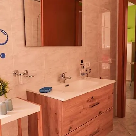 La Casa Di Lavy - Private Parking + Wifi