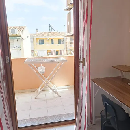 La Casa Di Lavy - Private Parking + Wifi 아파트 Sestu